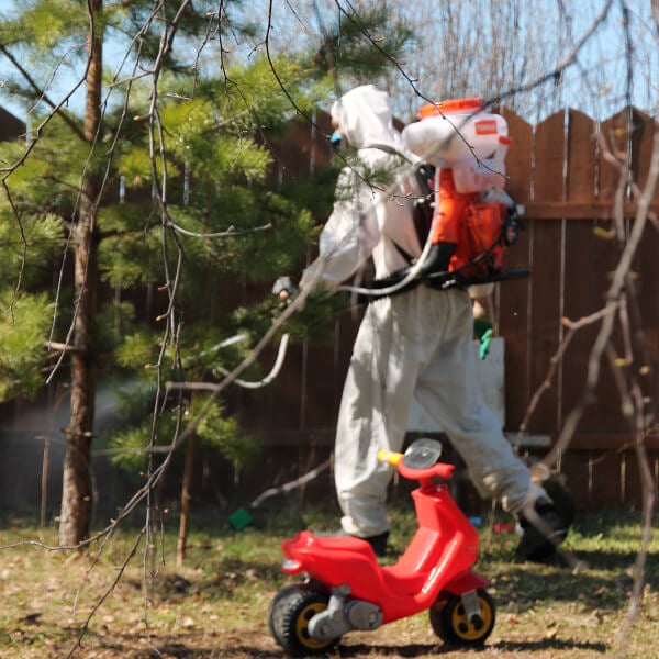 Обработка участка от клещей в Северодонецке?